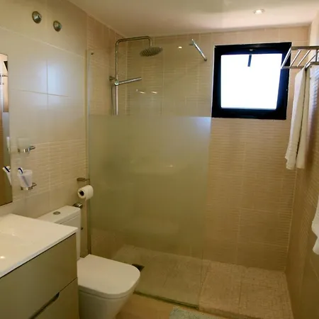 Stunning Spacious In Dona Lola *