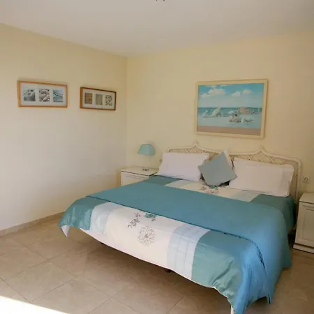 Apartment Stunning Spacious In Dona Lola